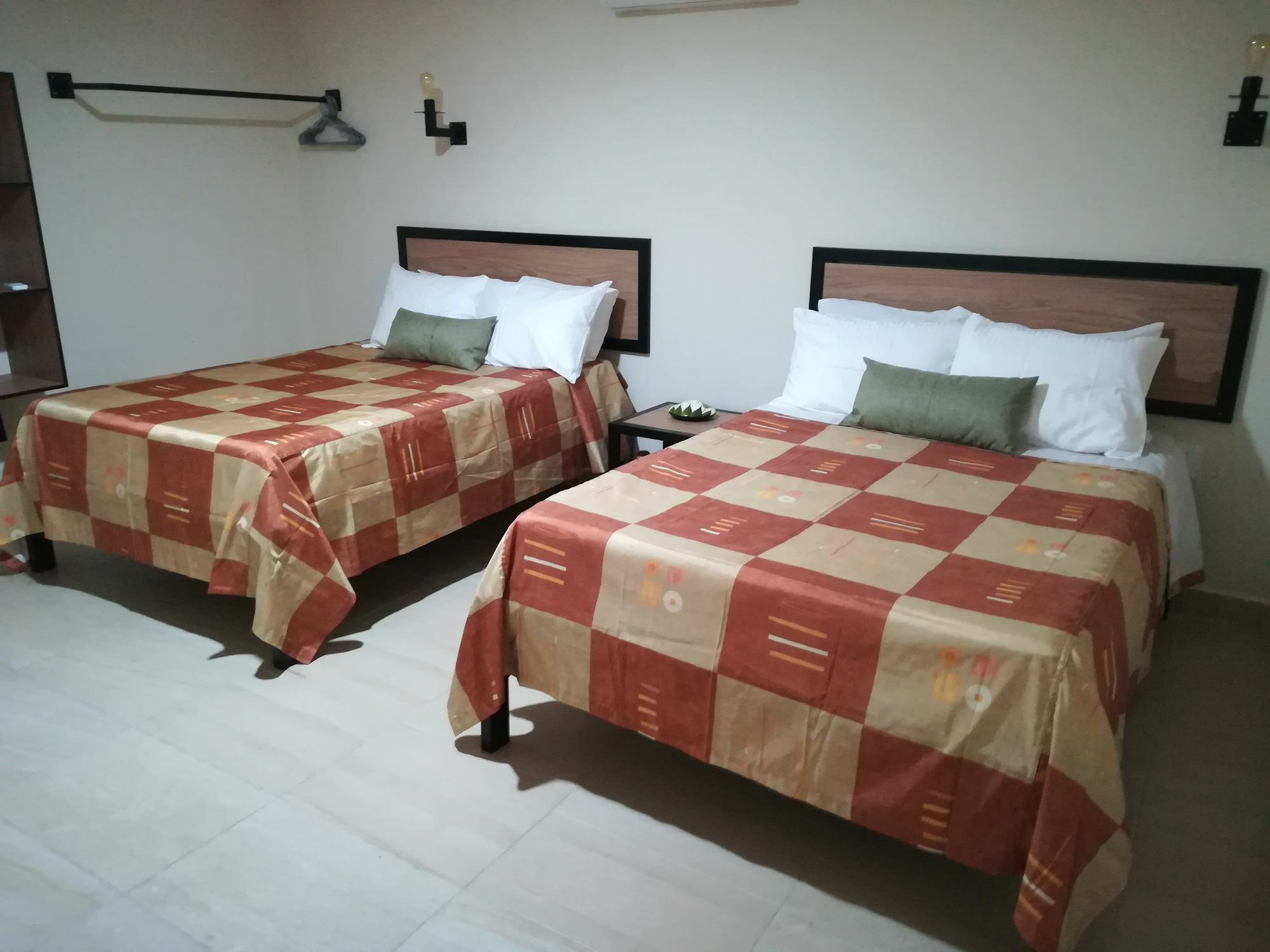 Brisas 10 Beachside Suites Cancún Exteriör bild